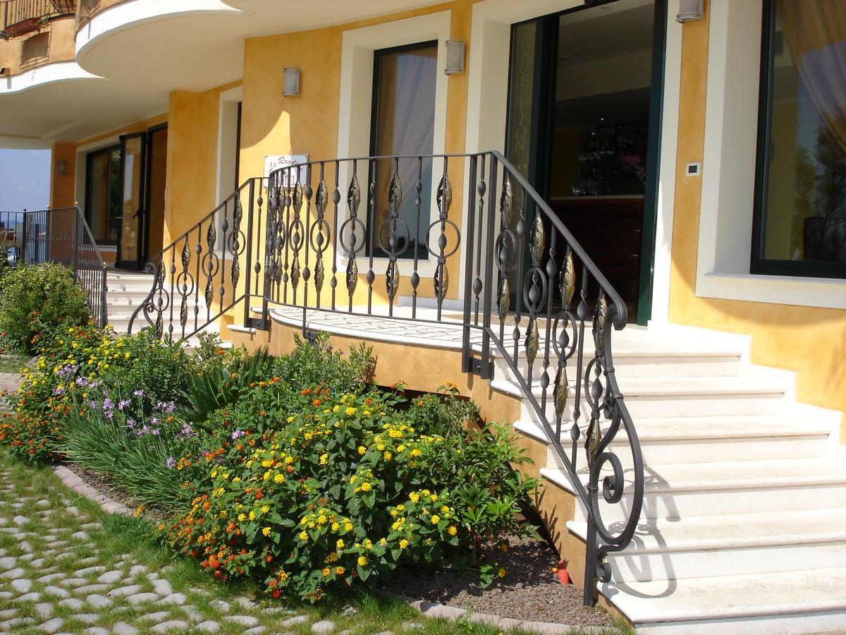 Hotel La Rondine Σιρμιόνε Εξωτερικό φωτογραφία